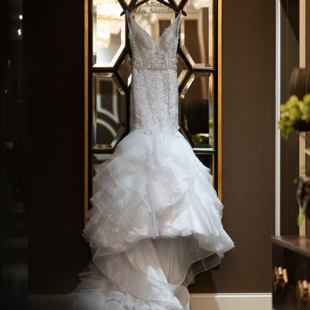 Size 7 white wedding gown